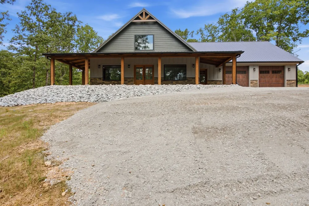 2120 Highway 412 West W Linden, TN 37096