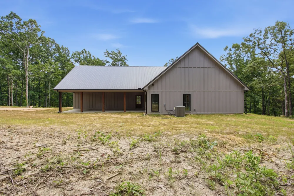 2120 Highway 412 West W Linden, TN 37096