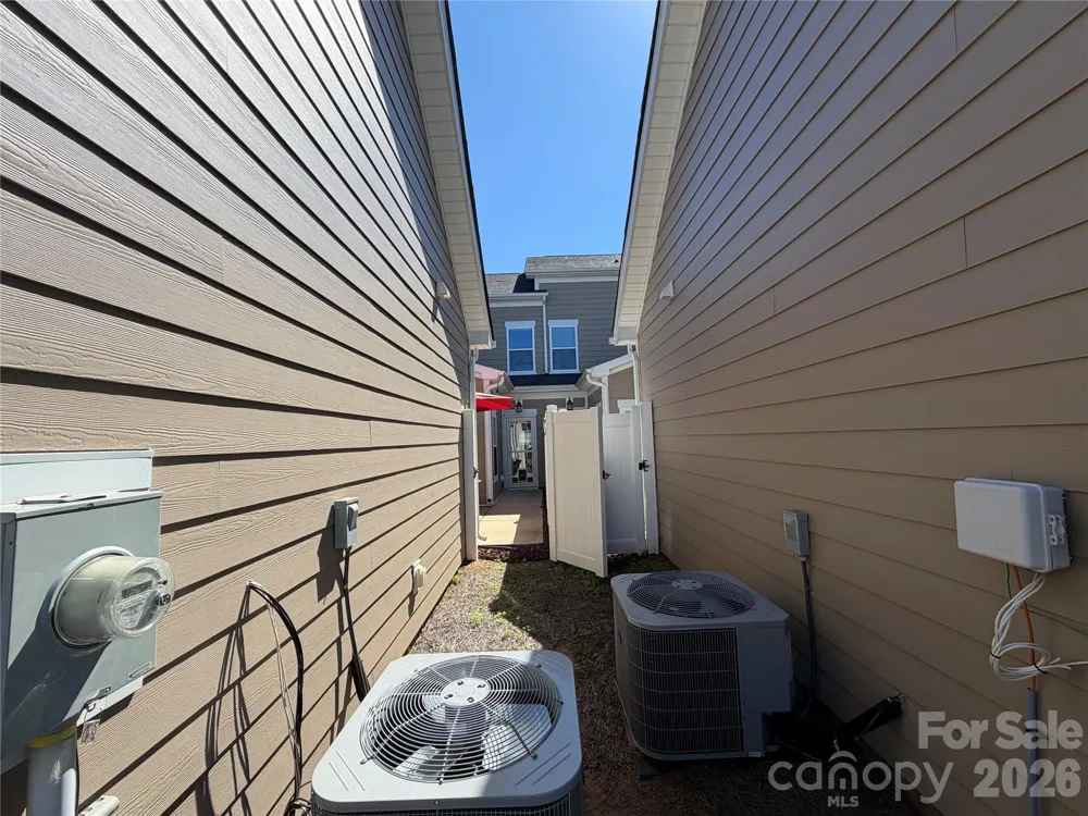 2125 24th Street Lane SE Hickory, NC 28602