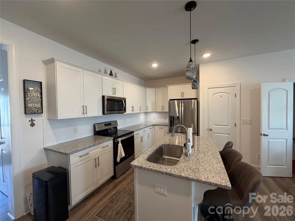 2125 24th Street Lane SE Hickory, NC 28602