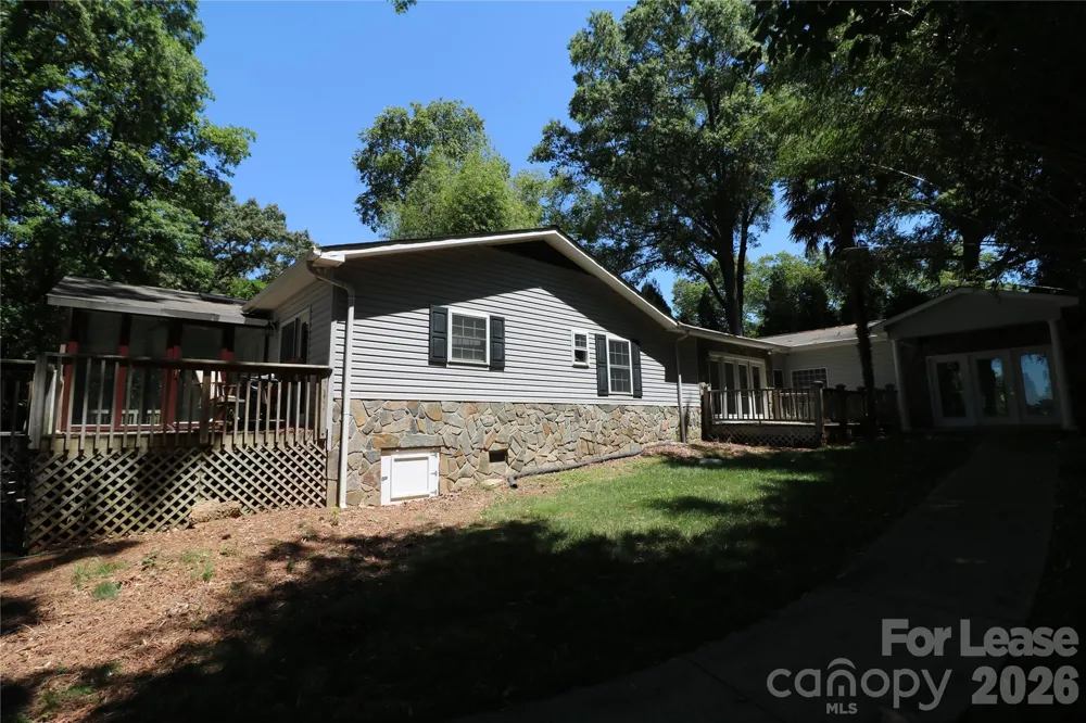 4589 Giles Avenue Sherrills Ford, NC 28673