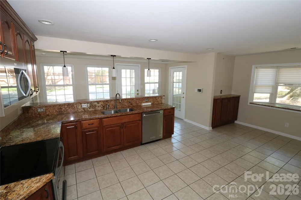 4589 Giles Avenue Sherrills Ford, NC 28673