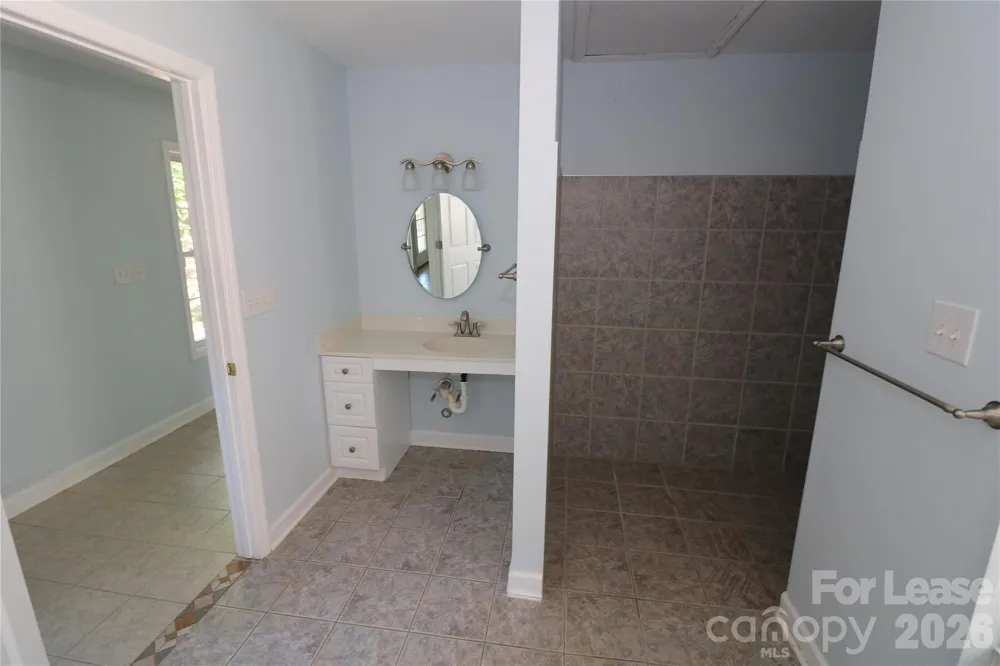 4589 Giles Avenue Sherrills Ford, NC 28673