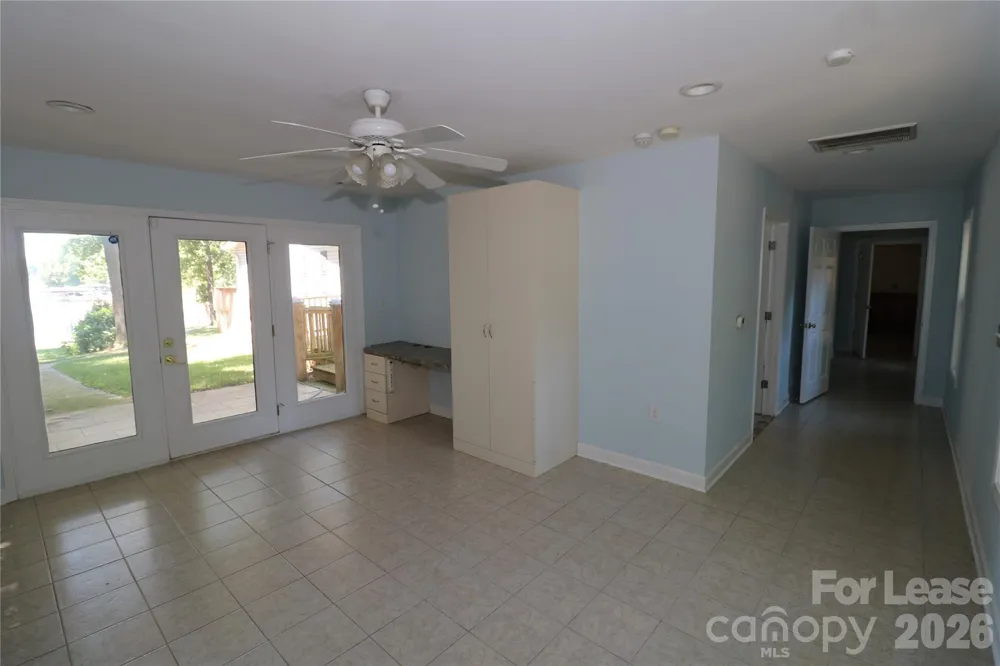 4589 Giles Avenue Sherrills Ford, NC 28673