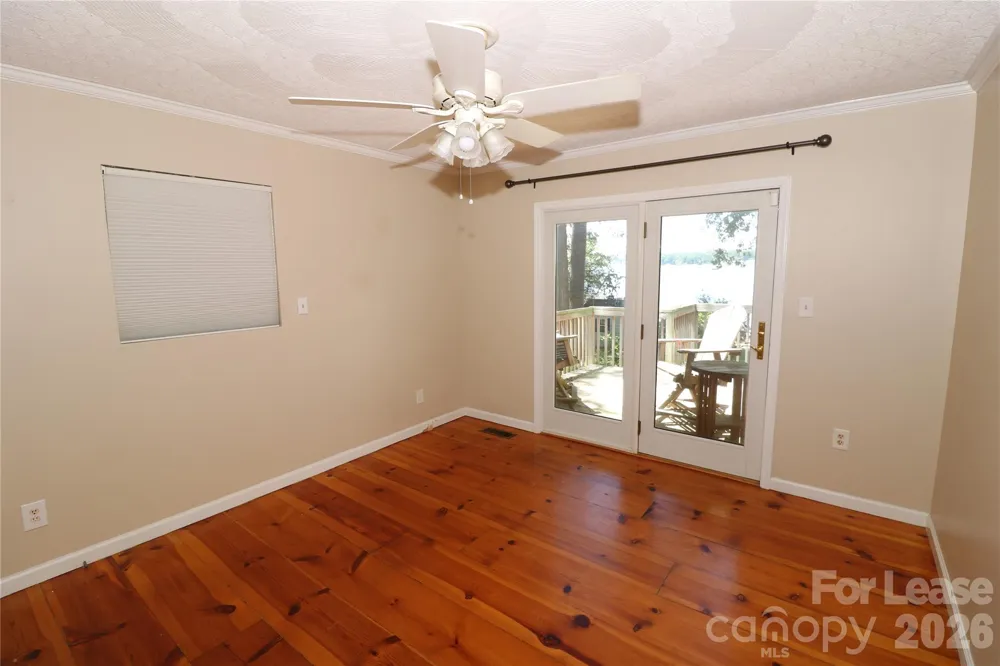 4589 Giles Avenue Sherrills Ford, NC 28673