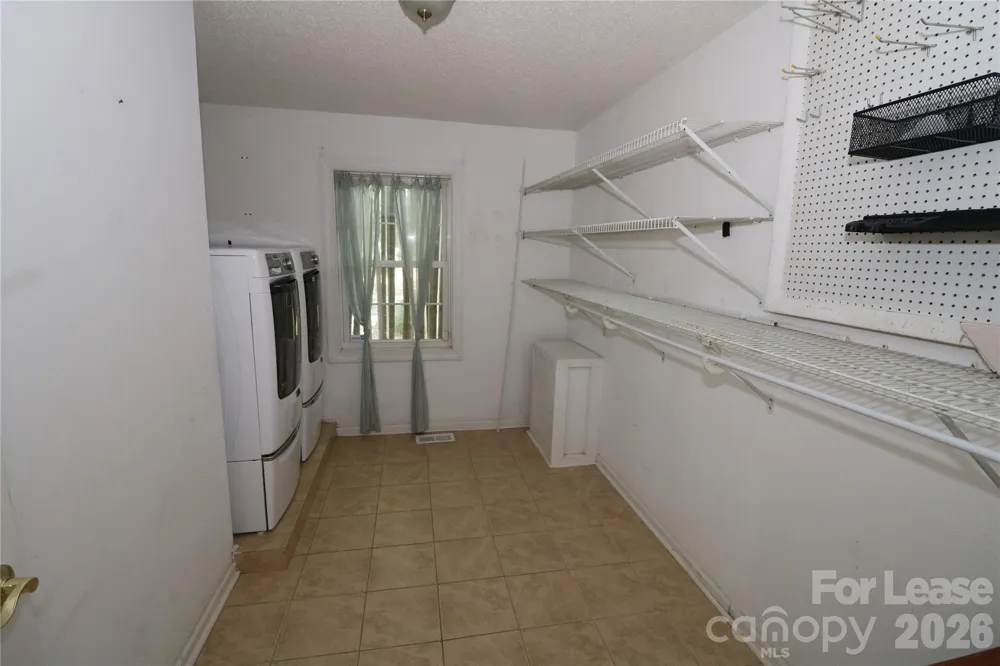 4589 Giles Avenue Sherrills Ford, NC 28673