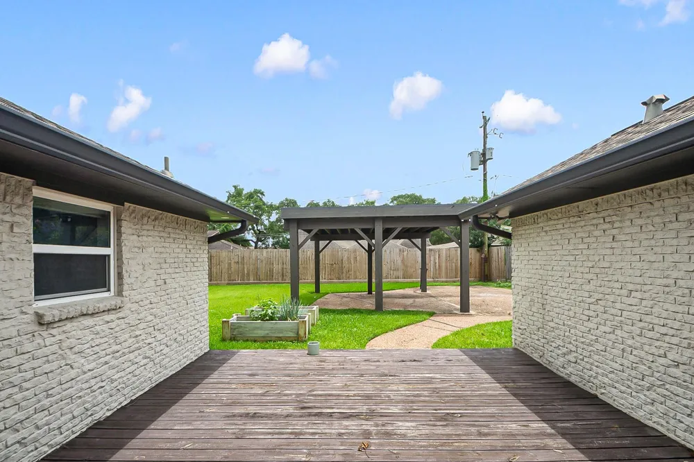 5207 Wigton Drive Houston, TX 77096