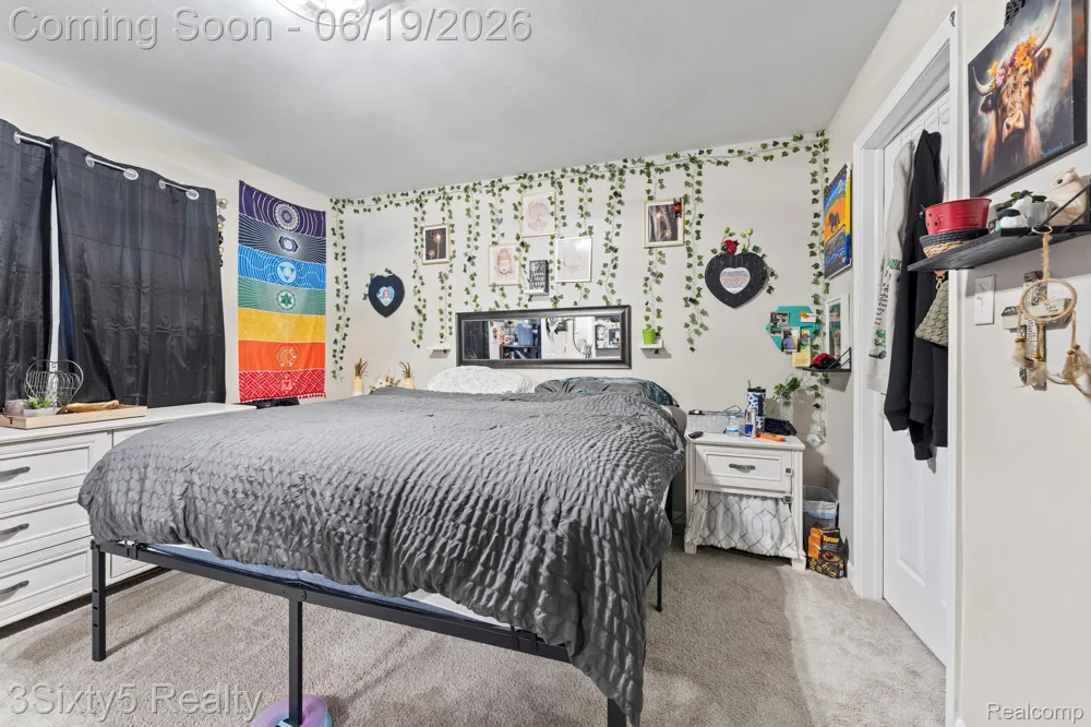1754 Fort Street Trenton City, MI 48183