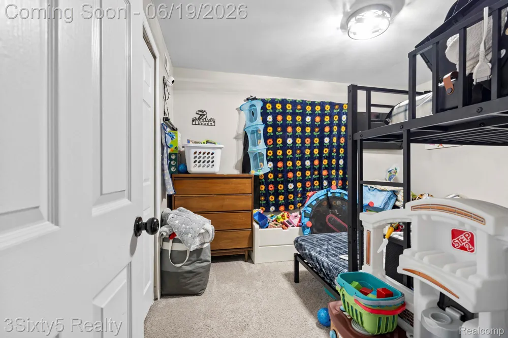 1754 Fort Street Trenton City, MI 48183