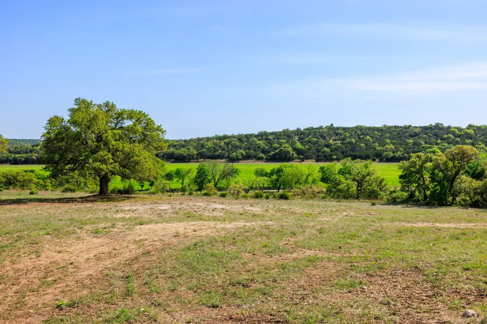 2 Byrd Ranch Road Johnson City, TX 78636