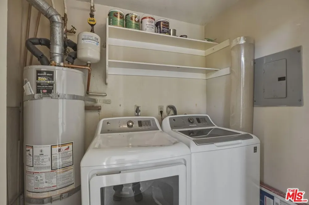 675 Oak Run Trail #TL301 Oak Park, CA 91377