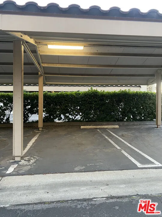 675 Oak Run Trail #TL301 Oak Park, CA 91377