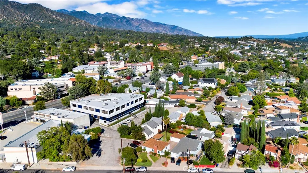 4444 Rosemont Avenue Montrose, CA 91020