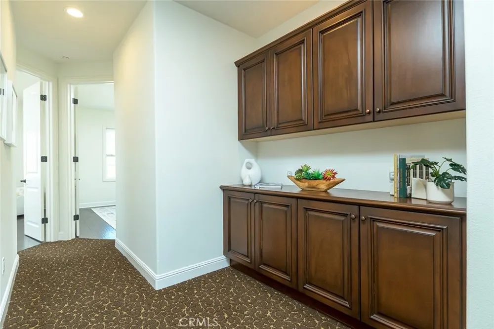 21929 Cortina Chatsworth, CA 91311