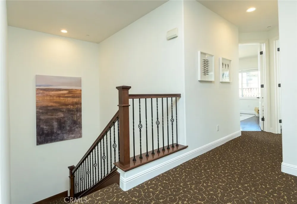 21929 Cortina Chatsworth, CA 91311