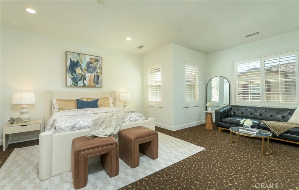 21929 Cortina Chatsworth, CA 91311
