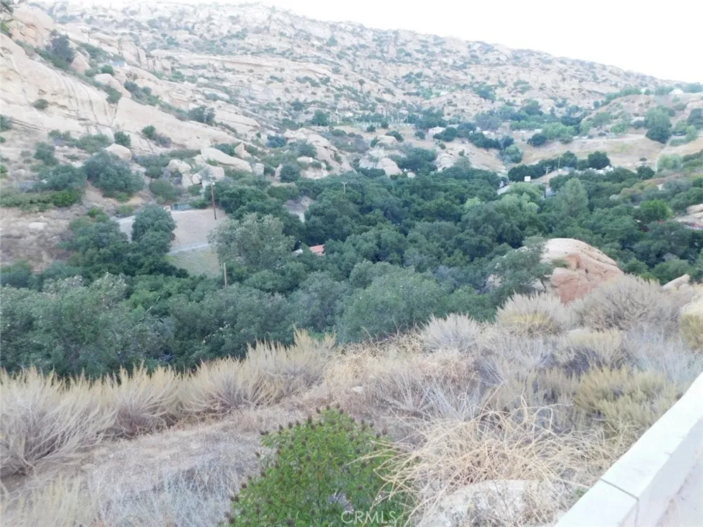 475 BOX CANYON ROAD West Hills, CA 91304