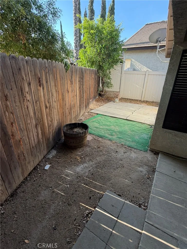 5050 Canyon Crest Riverside, CA 92507