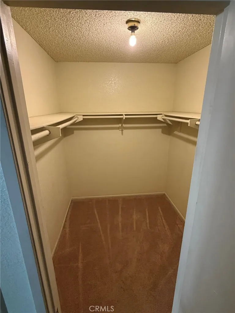 5050 Canyon Crest Riverside, CA 92507