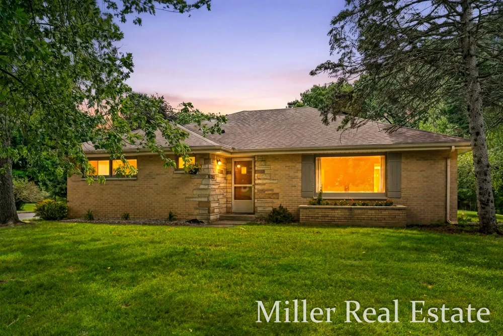1140 David Drive Hastings, MI 49058