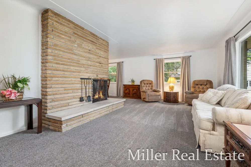 1140 David Drive Hastings, MI 49058