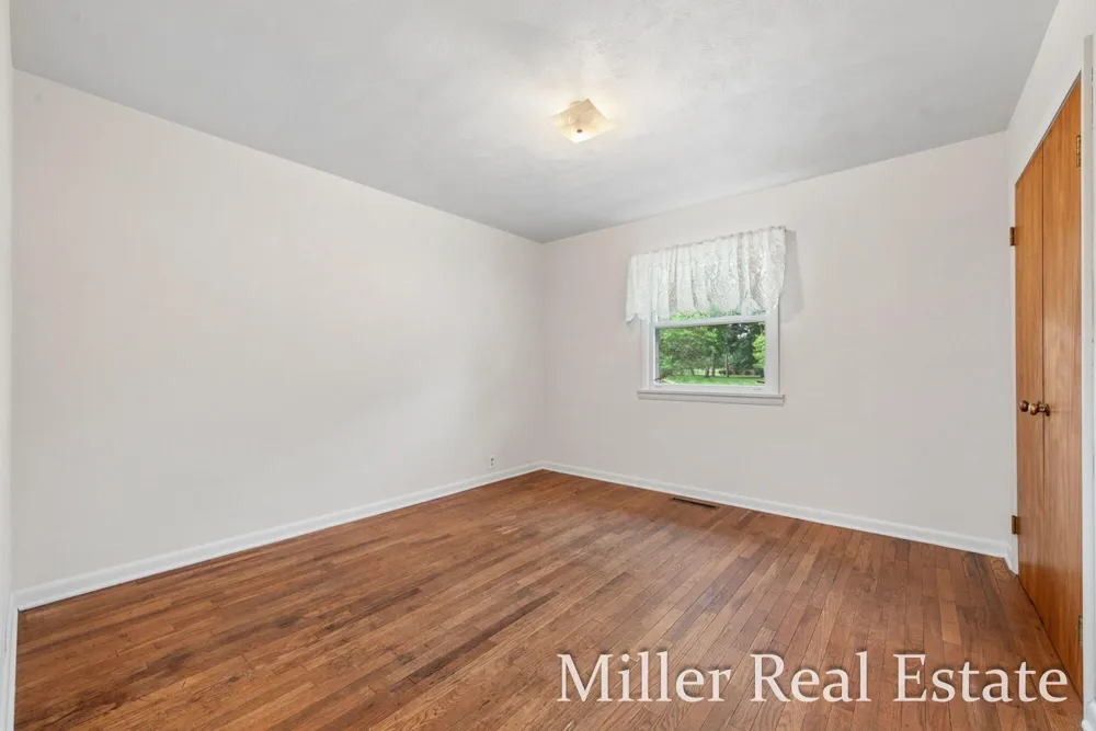 1140 David Drive Hastings, MI 49058