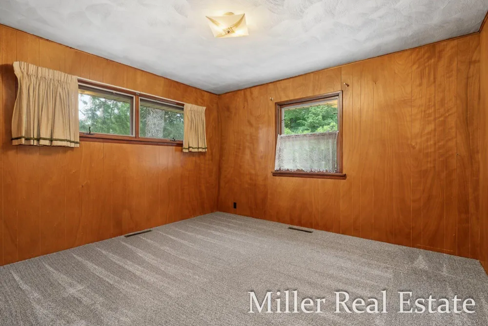1140 David Drive Hastings, MI 49058