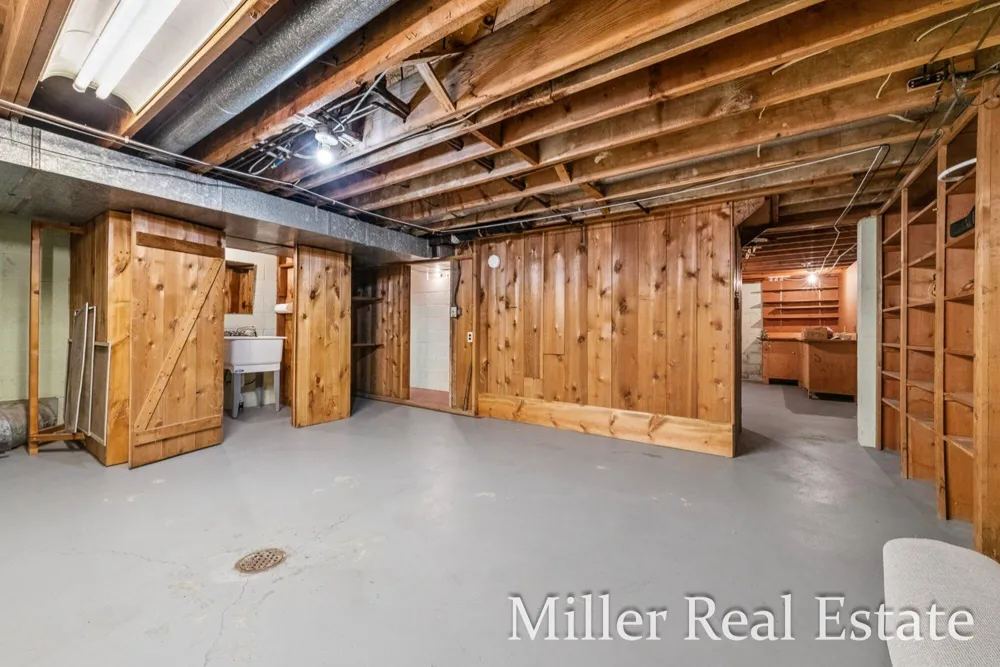 1140 David Drive Hastings, MI 49058