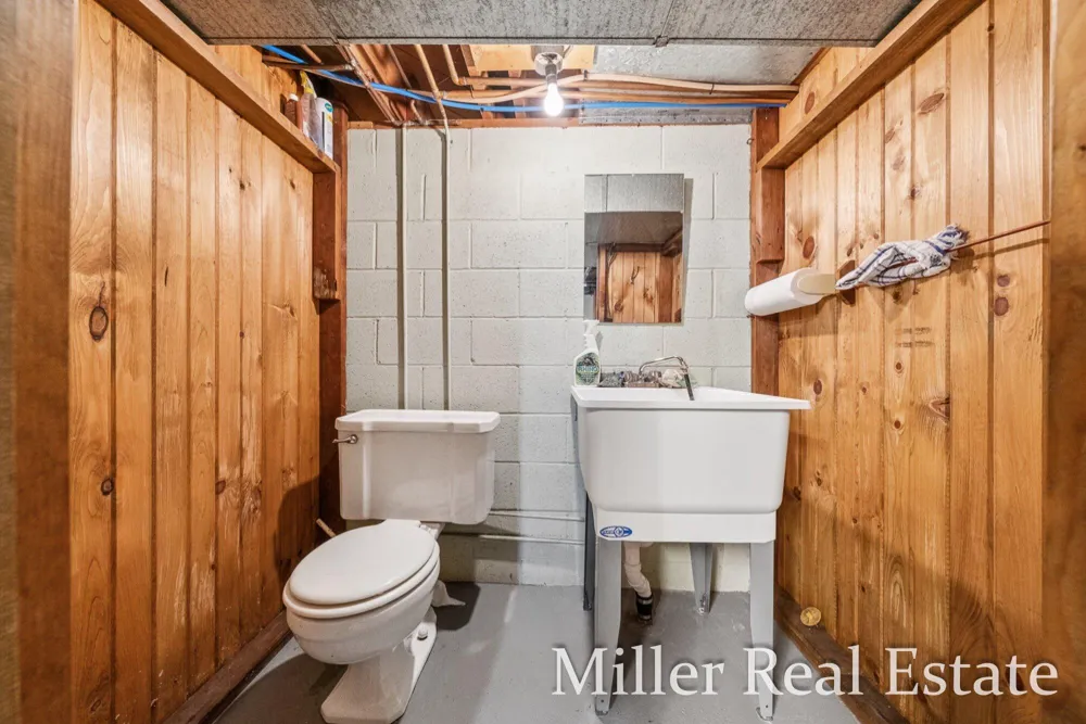 1140 David Drive Hastings, MI 49058