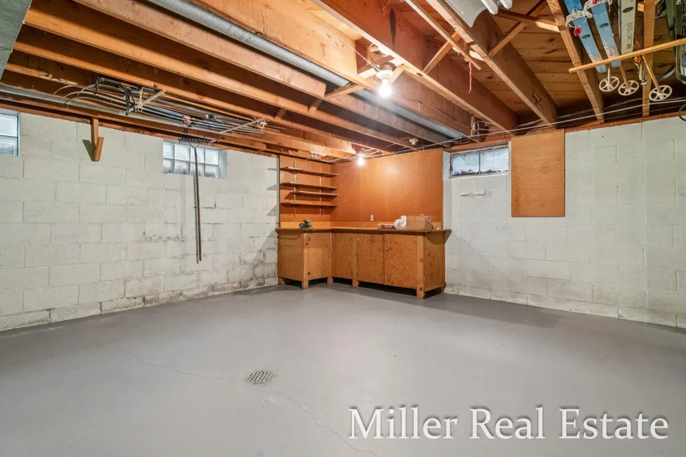 1140 David Drive Hastings, MI 49058