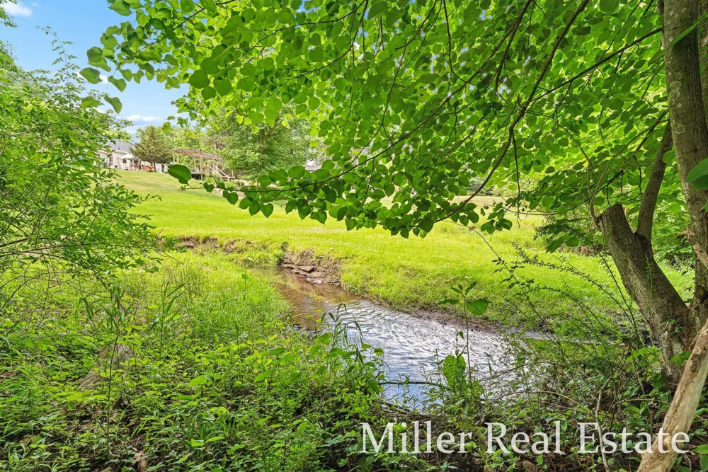 1140 David Drive Hastings, MI 49058