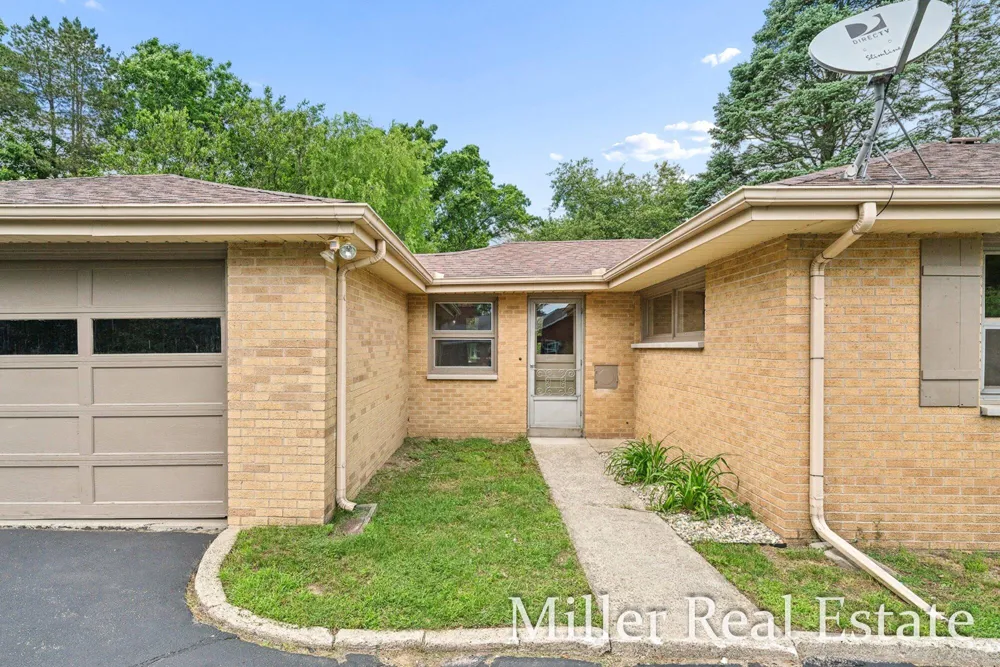 1140 David Drive Hastings, MI 49058