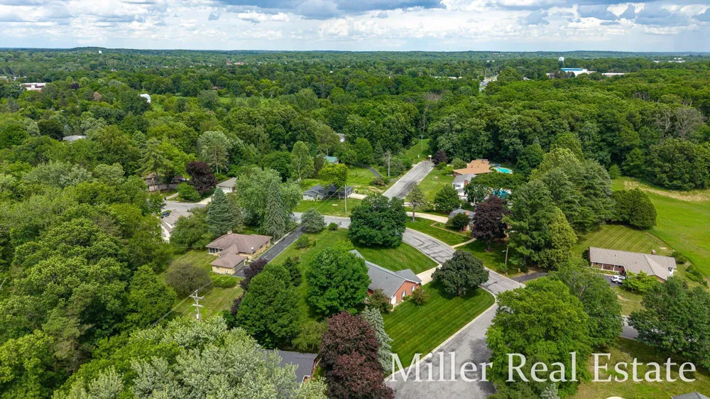1140 David Drive Hastings, MI 49058