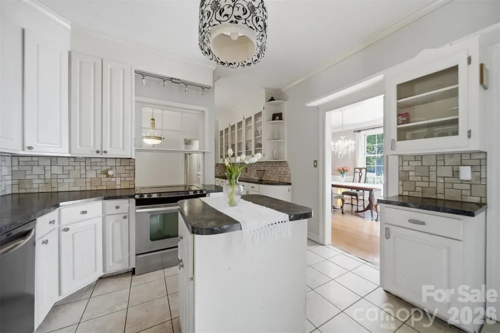 826 S College Avenue Newton, NC 28658
