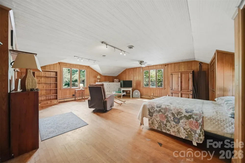 826 S College Avenue Newton, NC 28658
