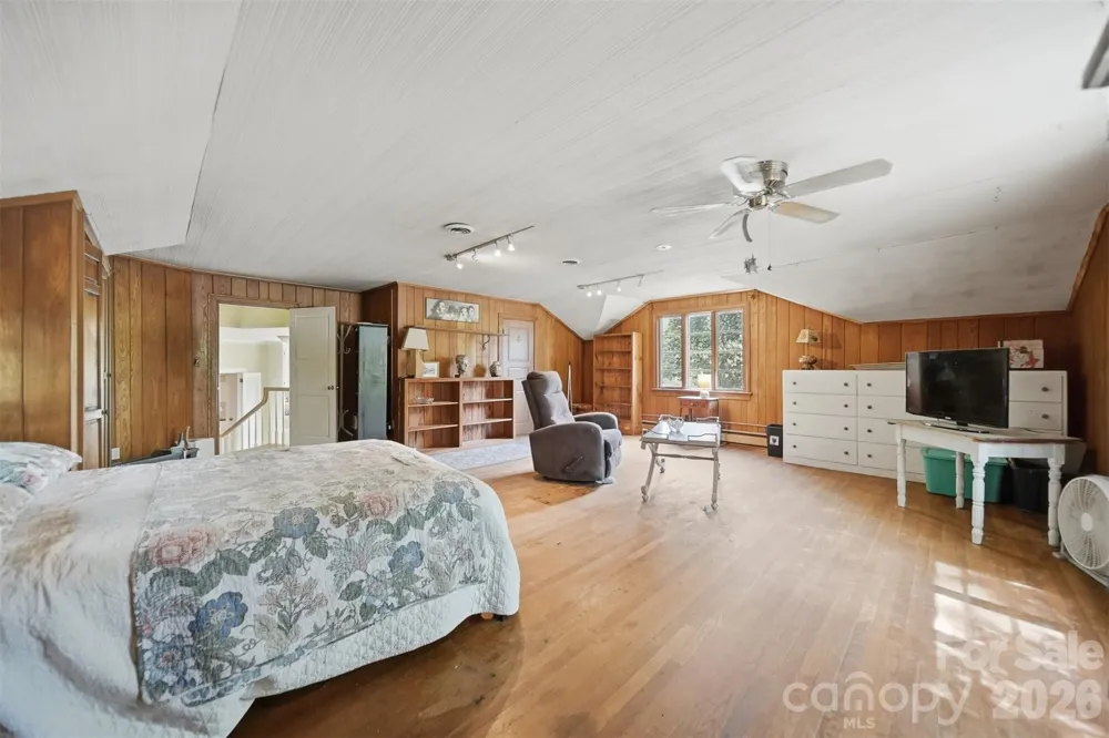 826 S College Avenue Newton, NC 28658
