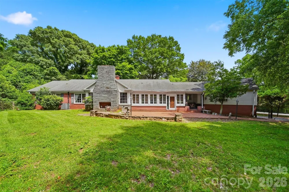 826 S College Avenue Newton, NC 28658