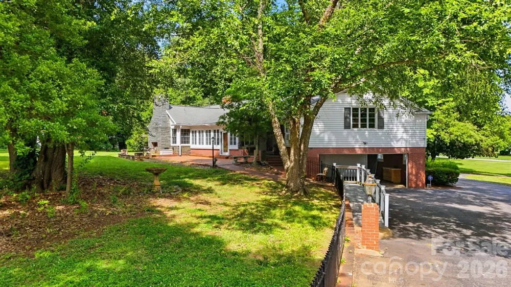 826 S College Avenue Newton, NC 28658