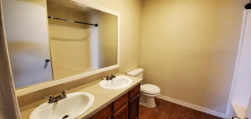 811 Spears Street #102 Alvarado, TX 76009