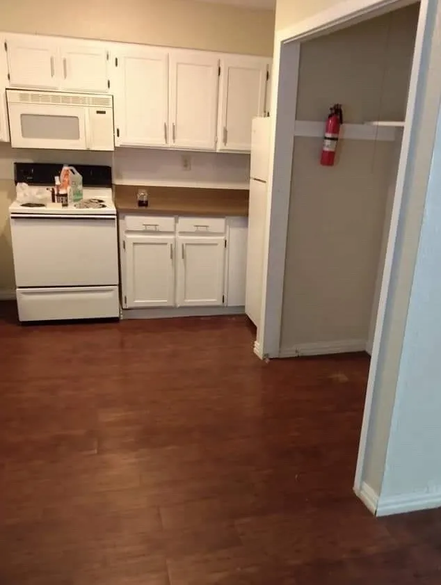 811 Spears Street #102 Alvarado, TX 76009