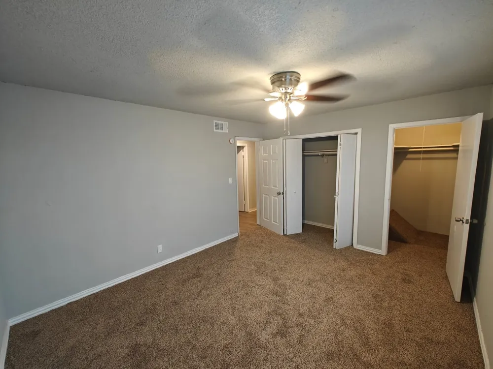 811 Spears Street #102 Alvarado, TX 76009
