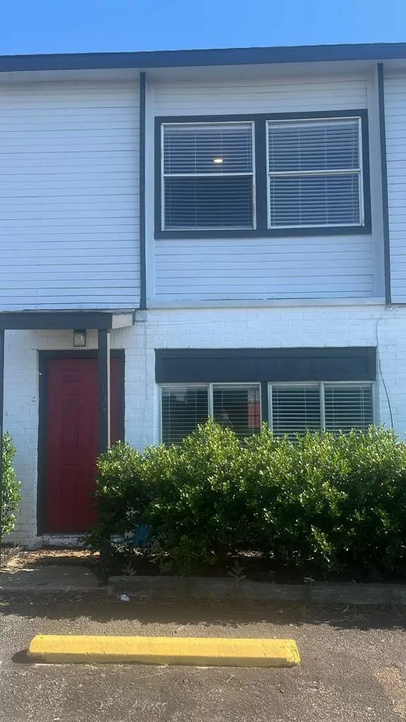 811 Spears Street #102 Alvarado, TX 76009