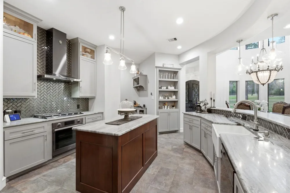 280 Sundog Road Huntsville, TX 77340