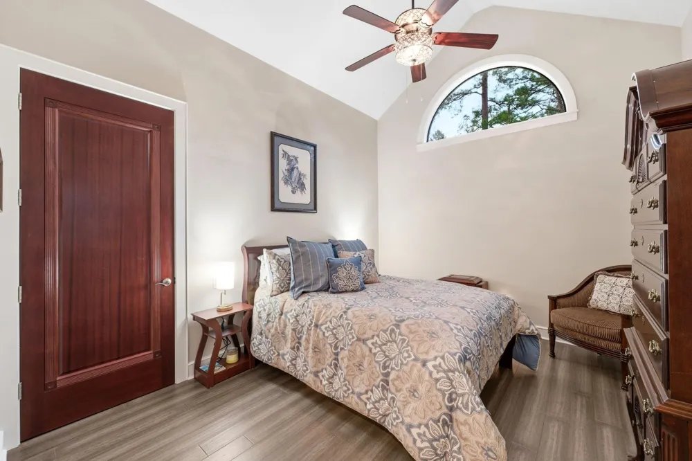 280 Sundog Road Huntsville, TX 77340