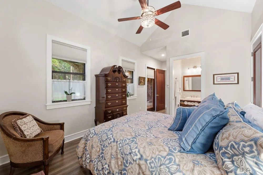 280 Sundog Road Huntsville, TX 77340