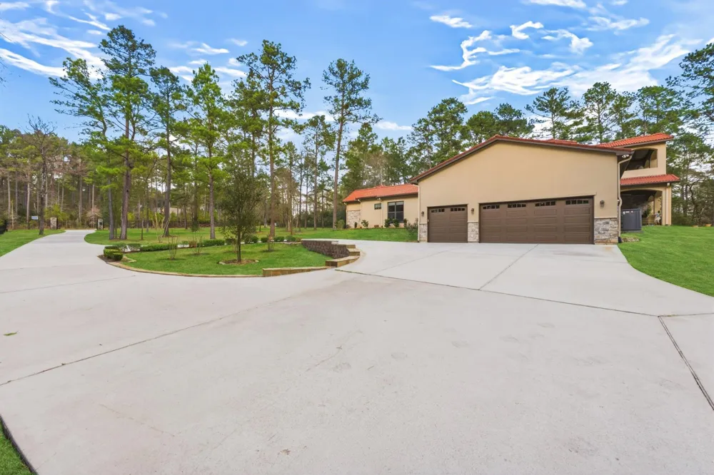 280 Sundog Road Huntsville, TX 77340