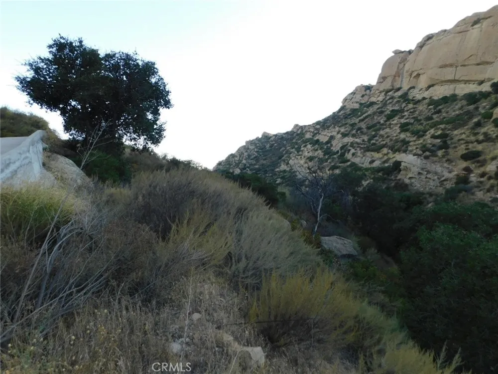 476 Box Canyon Road West Hills, CA 91304
