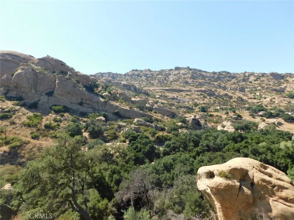 476 Box Canyon Road West Hills, CA 91304
