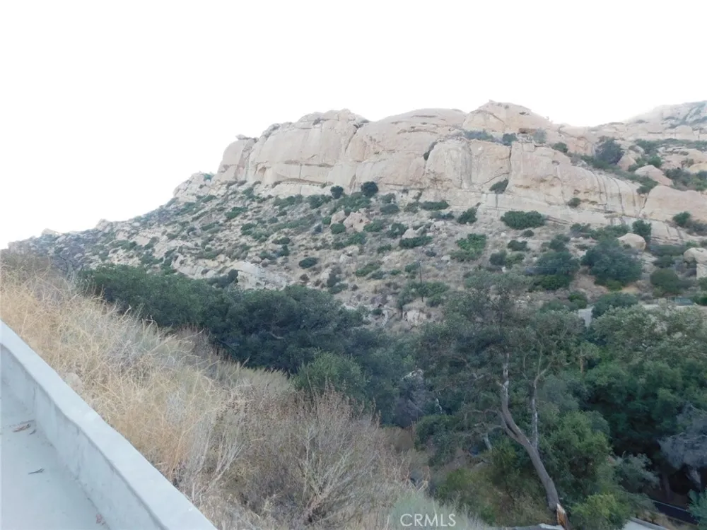 476 Box Canyon Road West Hills, CA 91304