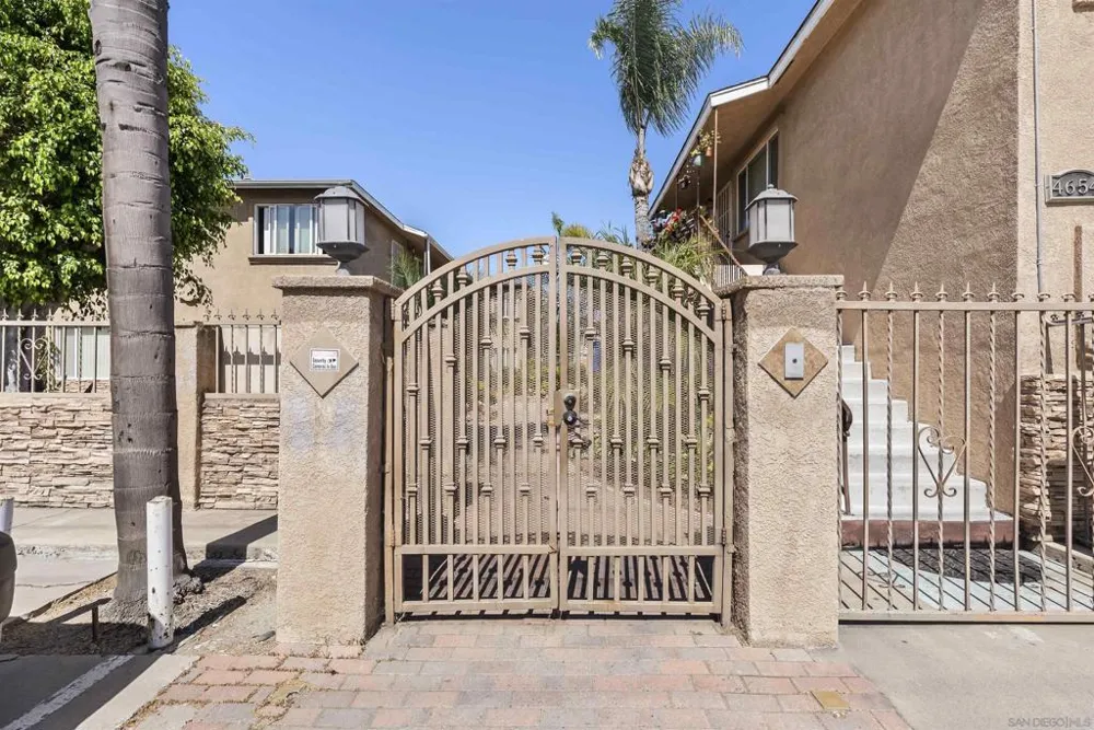 4654 33rd St #20 San Diego, CA 92116